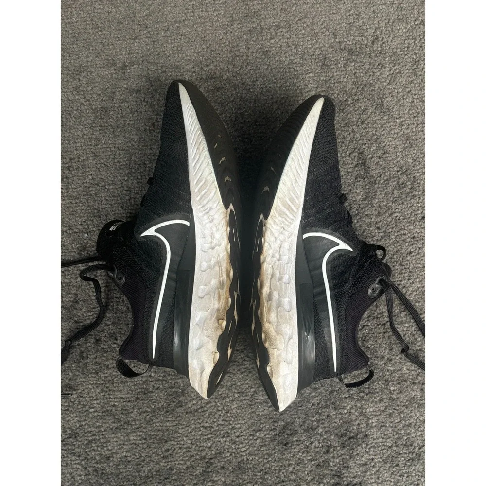 Nike React Infinity Run Flyknit 2 Women's‎ Shoes Size 8 Black Lace-Up Sneakers