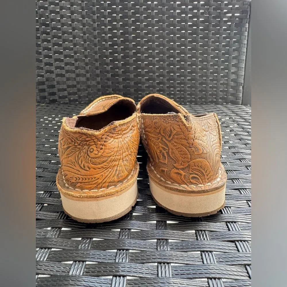 Ariat Women’s Embossed Leather Slip-On Shoes Size‎ 5.5B Floral Tooled Western