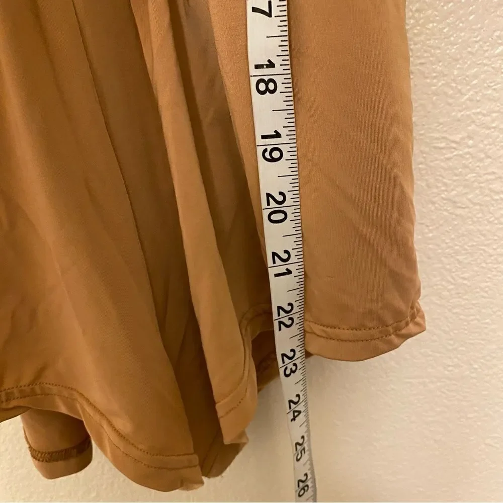 Weissman flounce sleeve