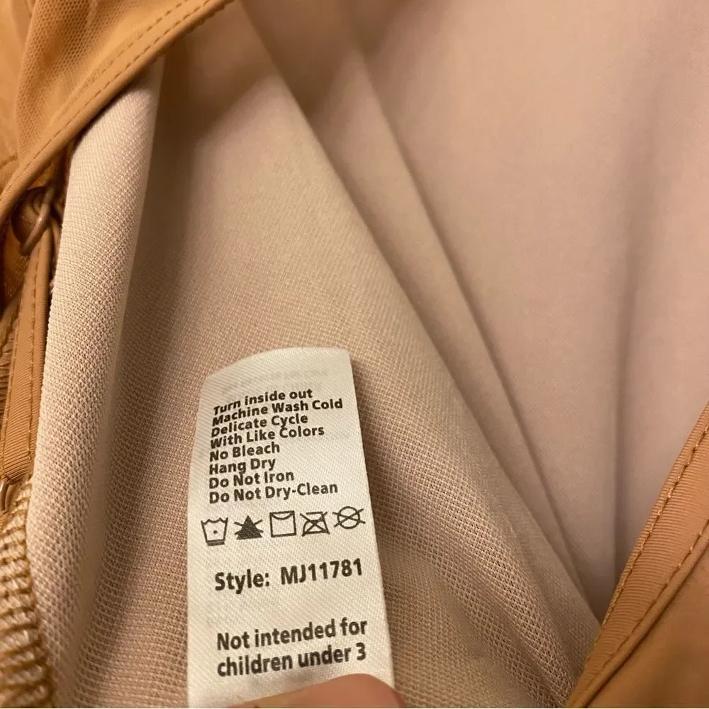 Weissman flounce sleeve