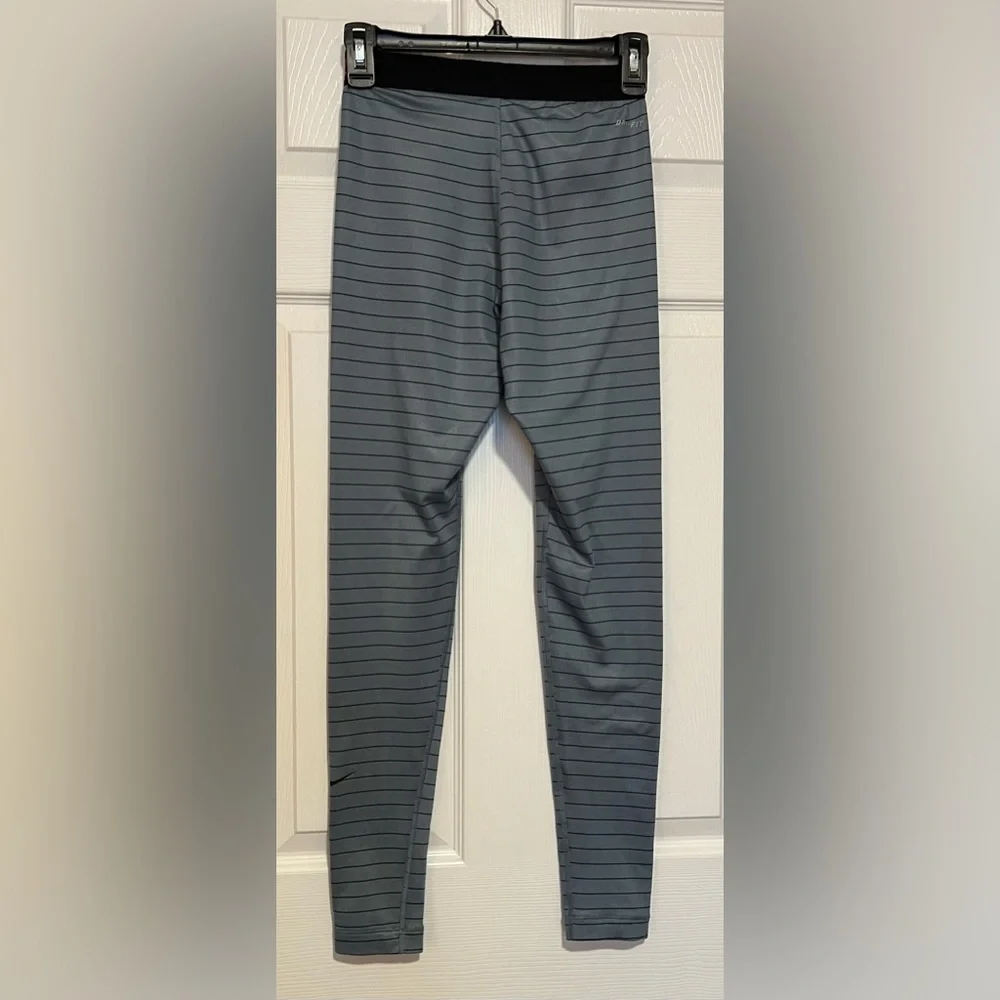 NIKE PRO DRI-FIT Women’s Athletic Leggings Pants Small Gray w Black Stripes Pink