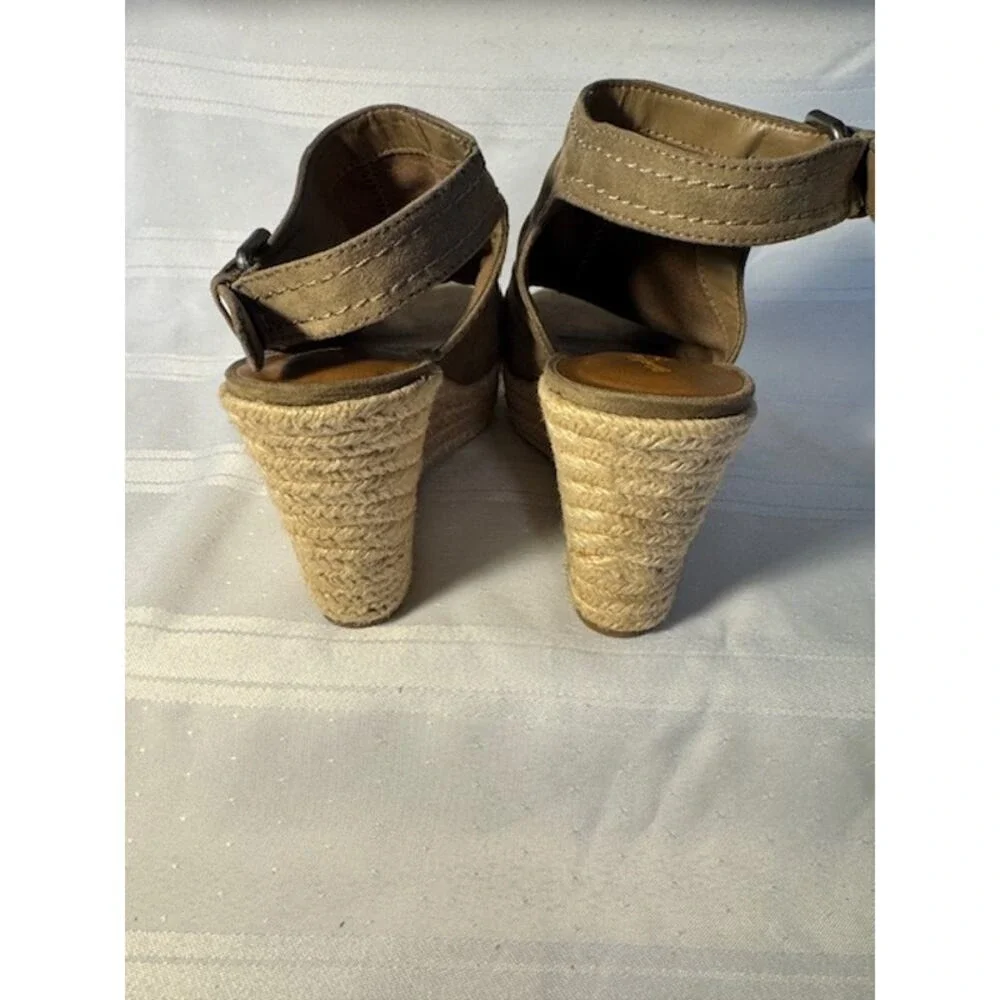 Universal Thread stylish comfortable