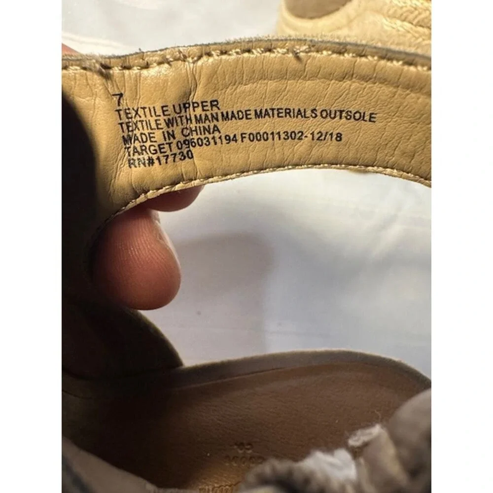 Universal Thread stylish comfortable