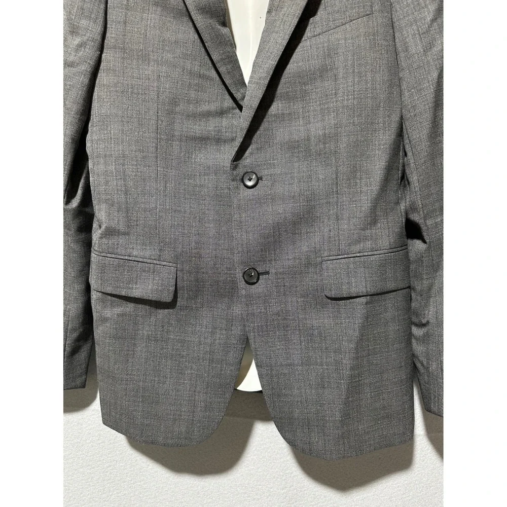 Theory sophisticated blazer