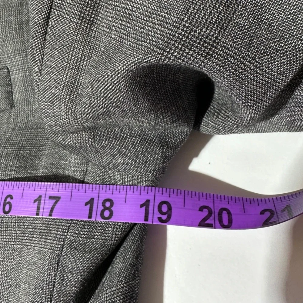 Theory sophisticated blazer