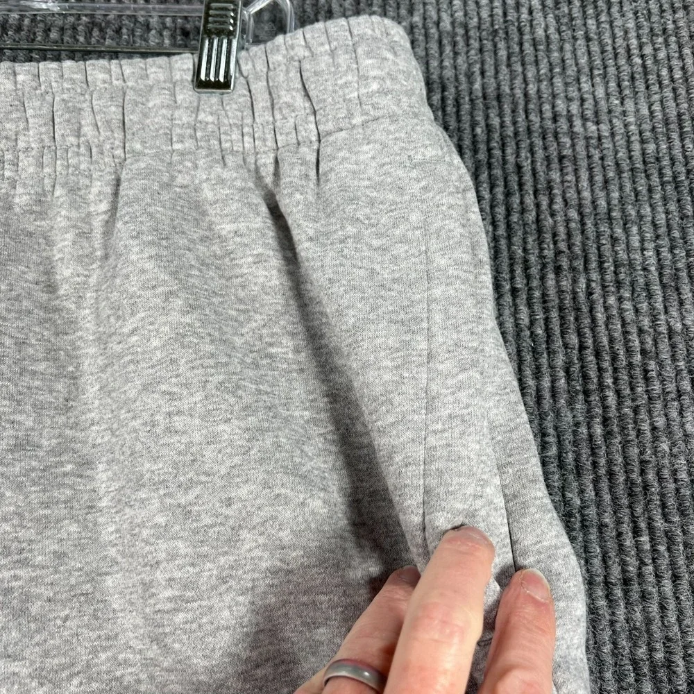 Under Armour discounts loose