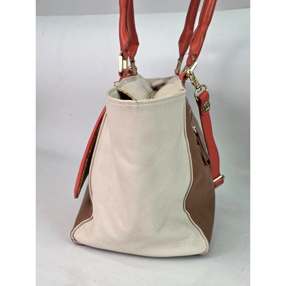 Emma Fox this item