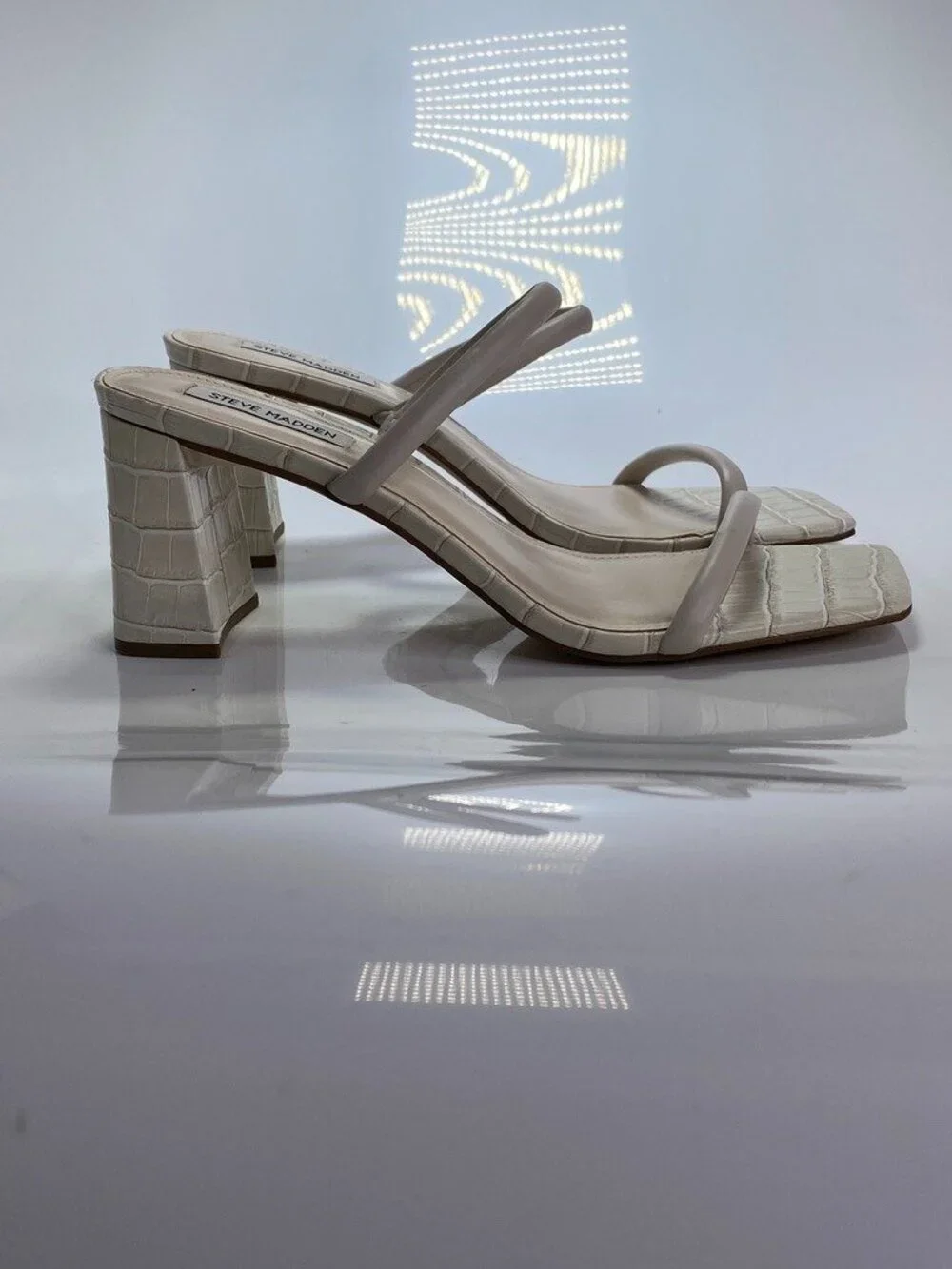 Steve Madden Women's Lilah Double Band White Croc Sandals Sz 10