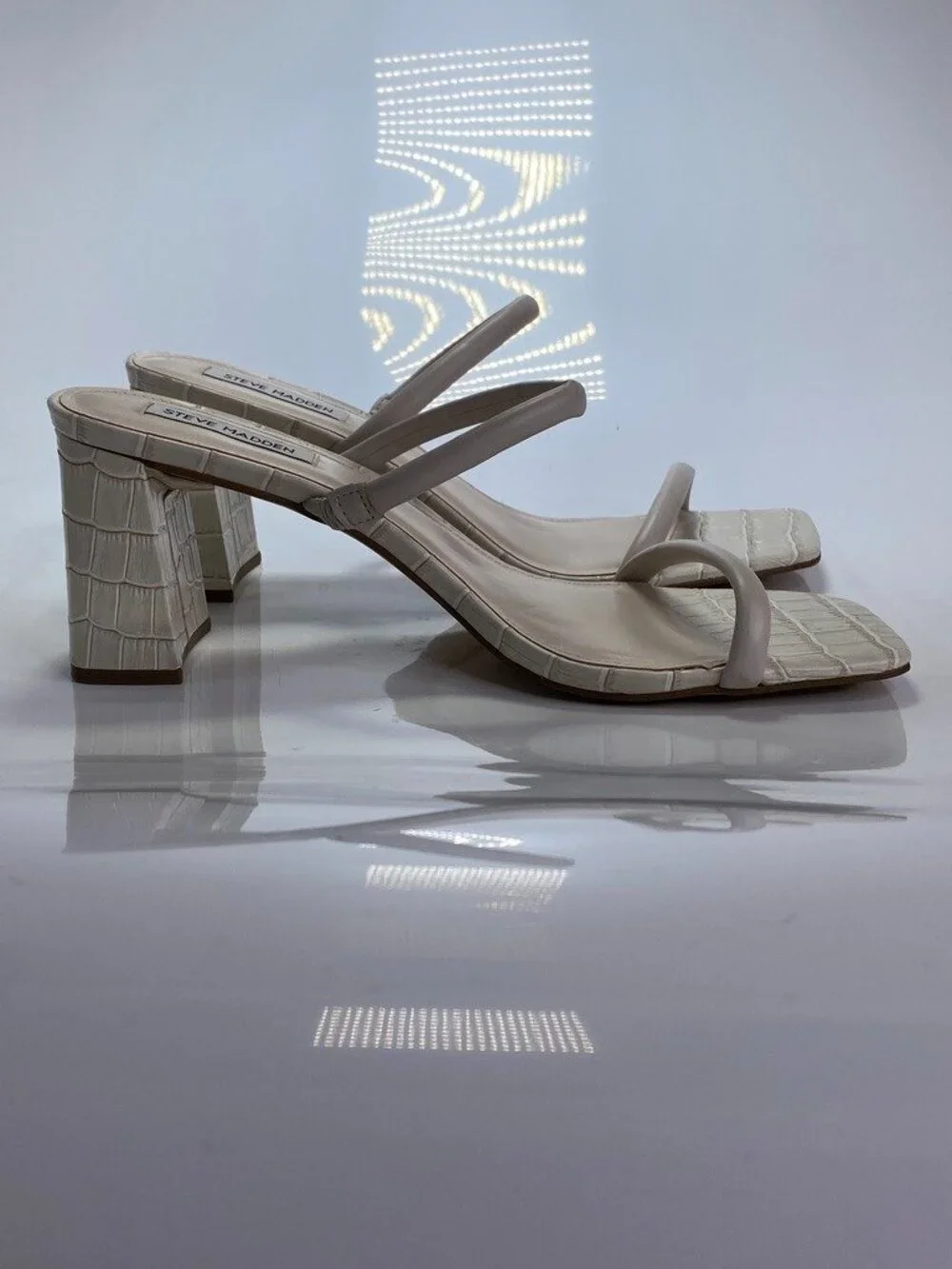 Steve Madden Women's Lilah Double Band White Croc Sandals Sz 10