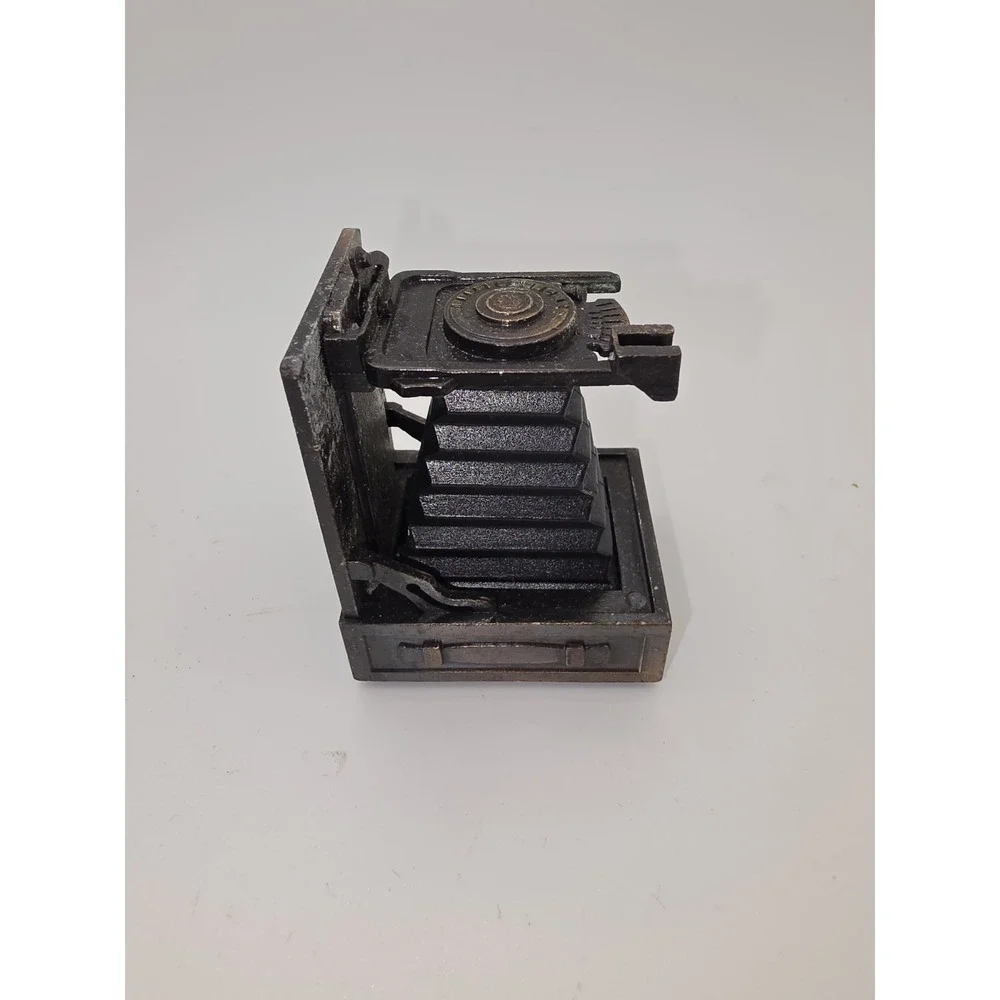 Miniature‎ Novelty Old Camera Pencil Sharpener