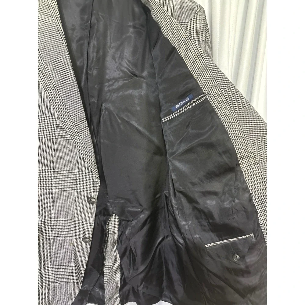Burberry tailored events button