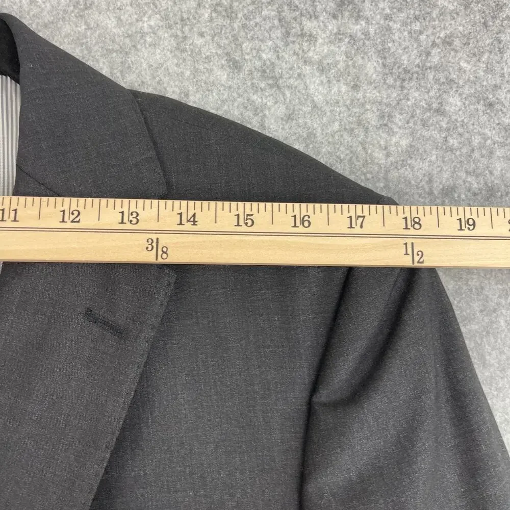 Brooks Brothers photo measurements good