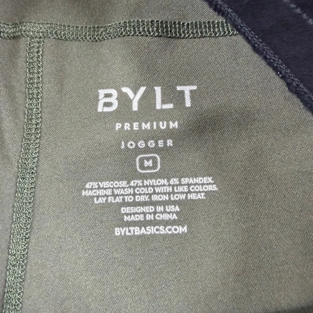 BYLT Basics athleisure cuffs 30