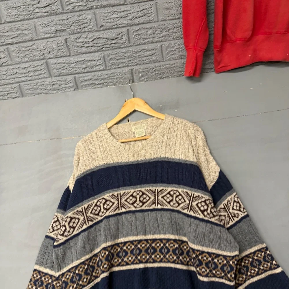 St Johns Bay Vintage Fair Isle Geometric Knit Sweater Mens‎ Medium Navy Grey USA
