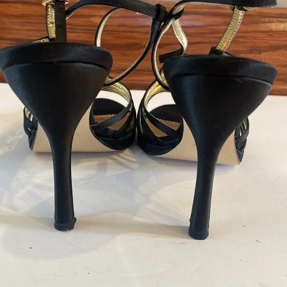 Nina slight platform