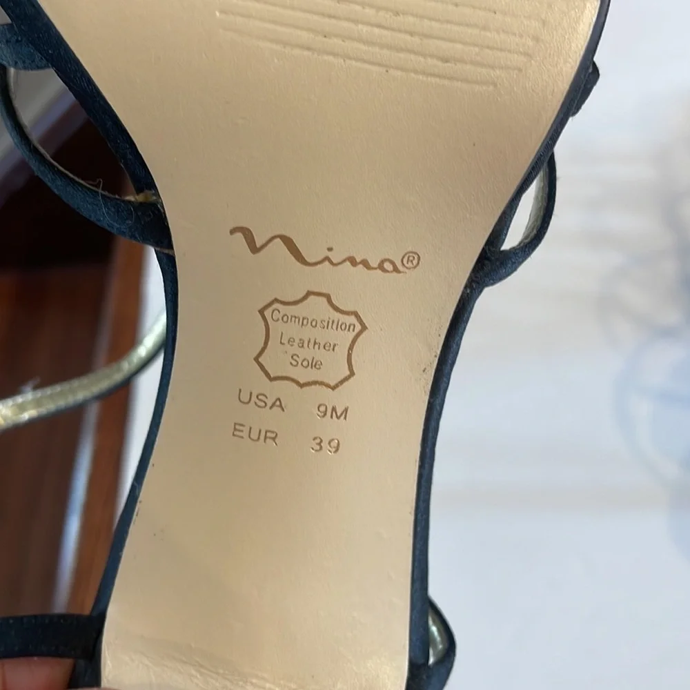 Nina slight platform