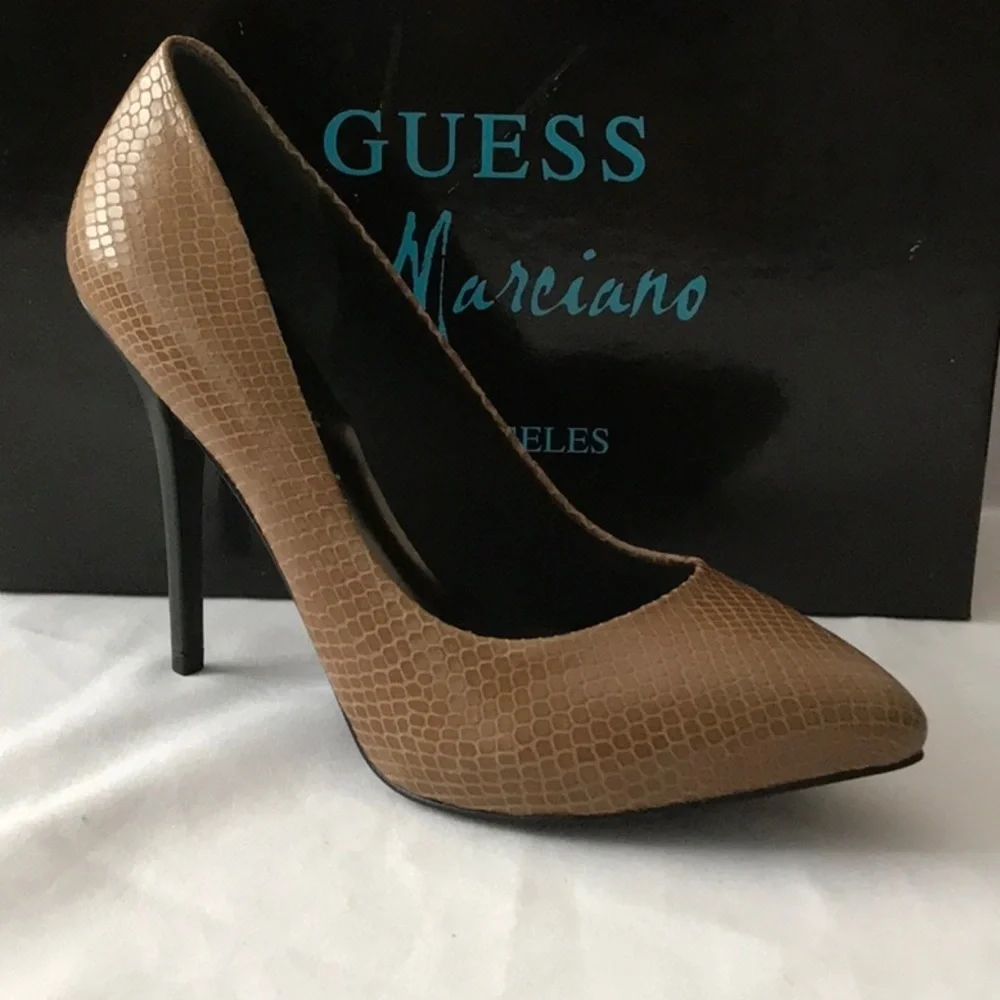 Guess by Marciano brand new