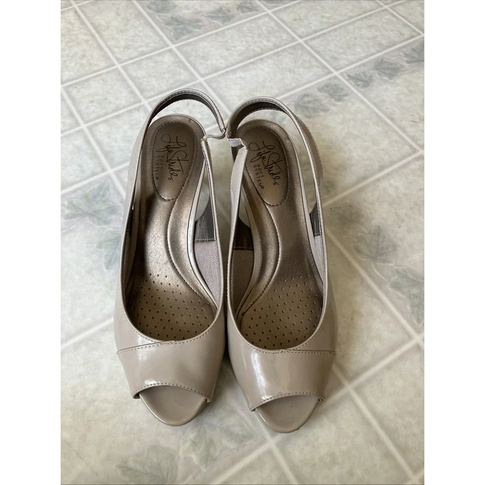 Life Stride‎ INVEST Soft System Slingback Peep Toe Pumps Light Taupe size 8.5