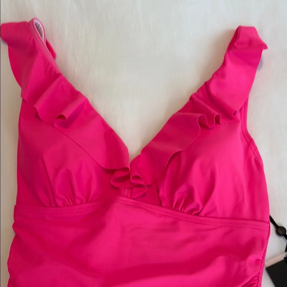 Dkny nwt size