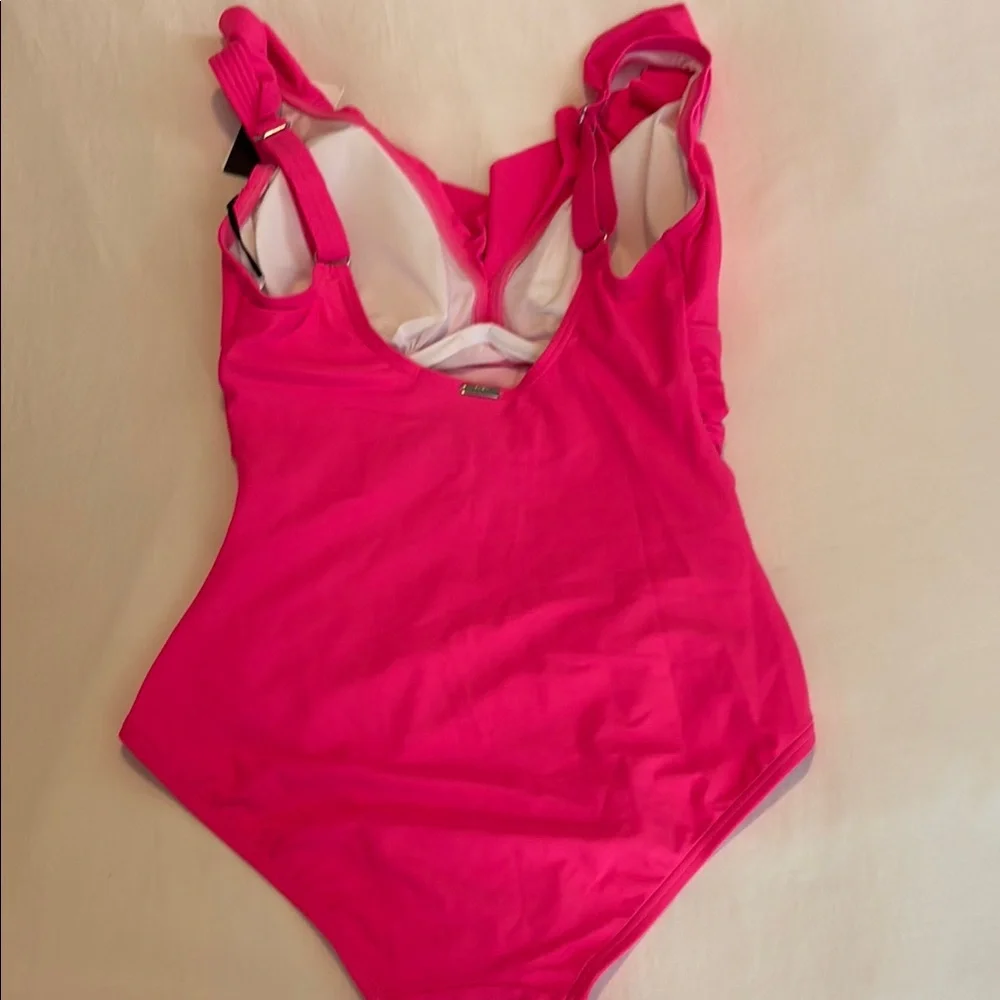 Dkny nwt size