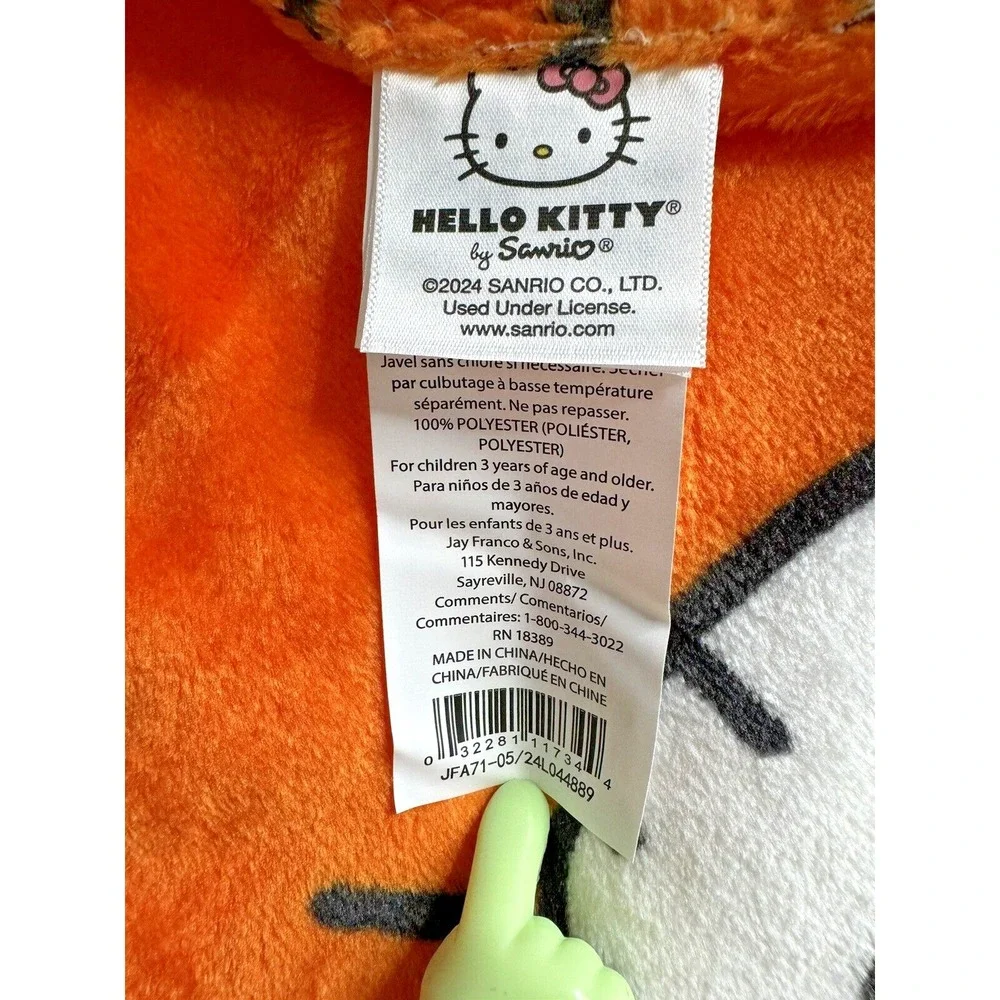 Hello Kitty styling due