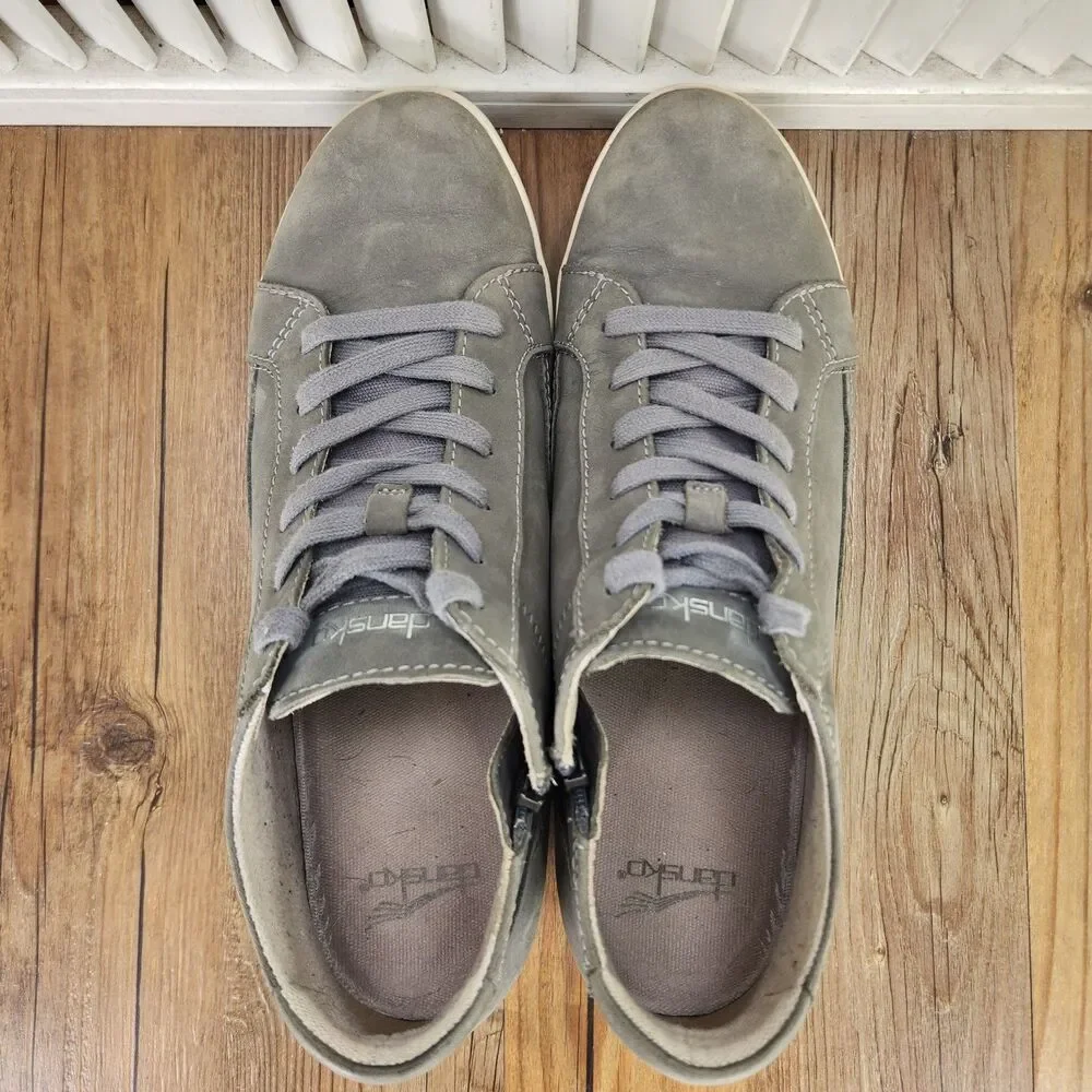 Dansko pre owned