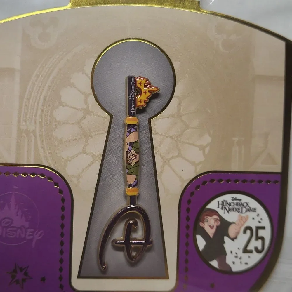 Disney The Hunchback of Notre Dame 25th Anniversary‎ Collectible Key Pin SE NIP