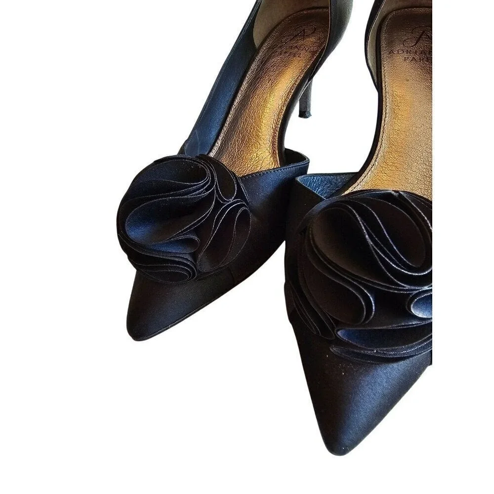 Adrianna Papell tips toe