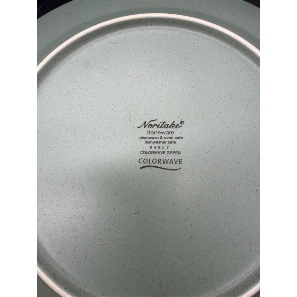 Noritake Colorwave ~Green‎ Rim Dinner Plate 10 3/4