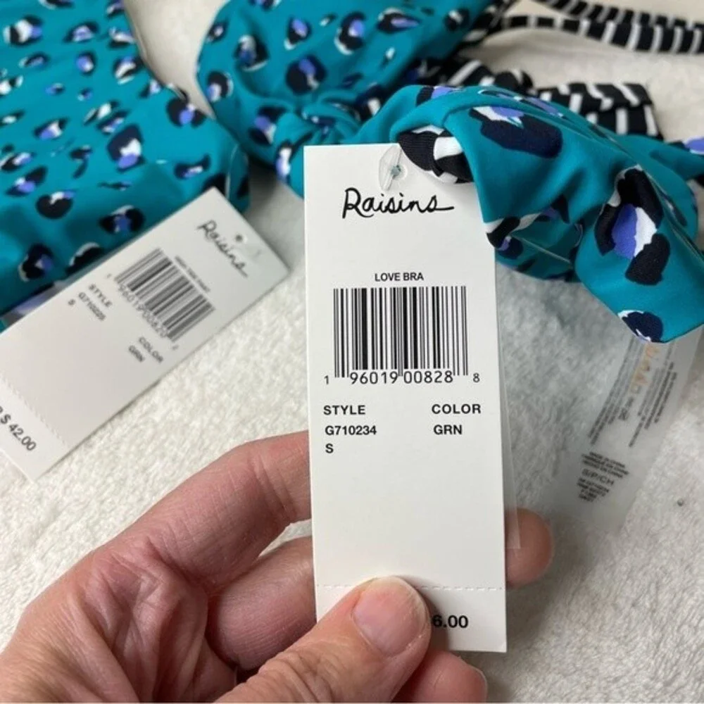 Raisins bikini two