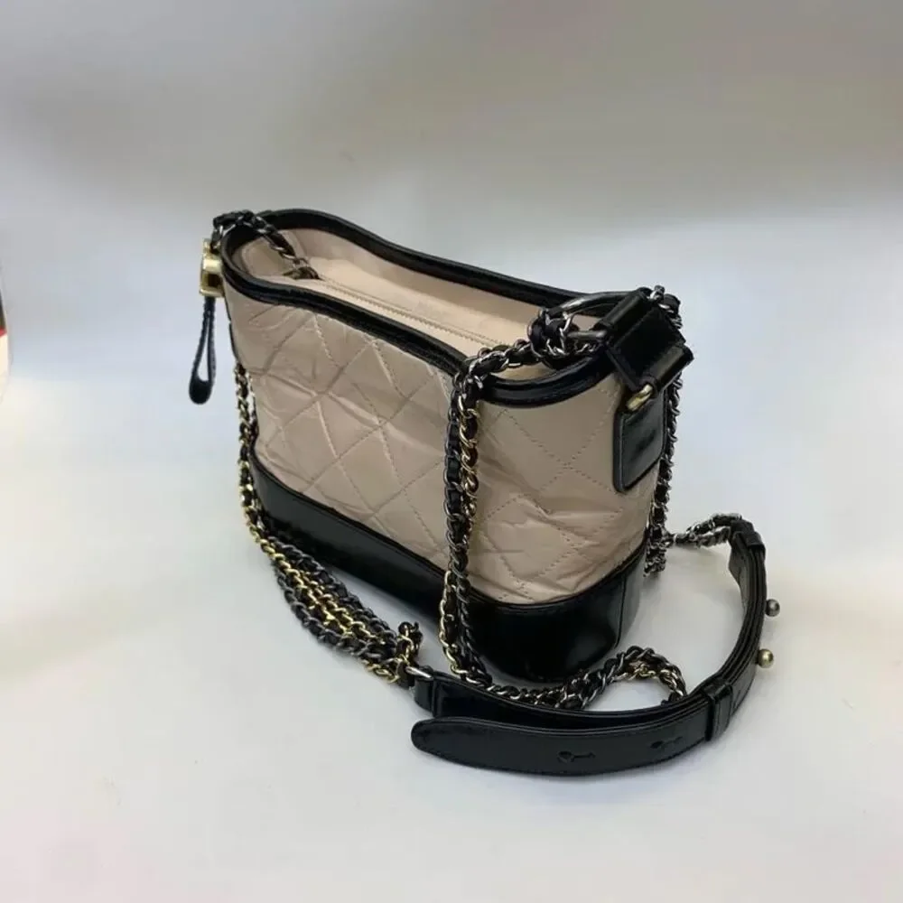 CHANEL brand color