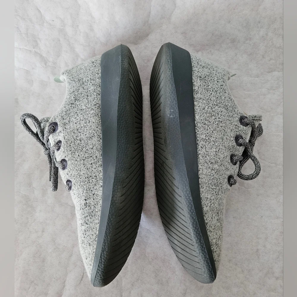 allbirds dark sole