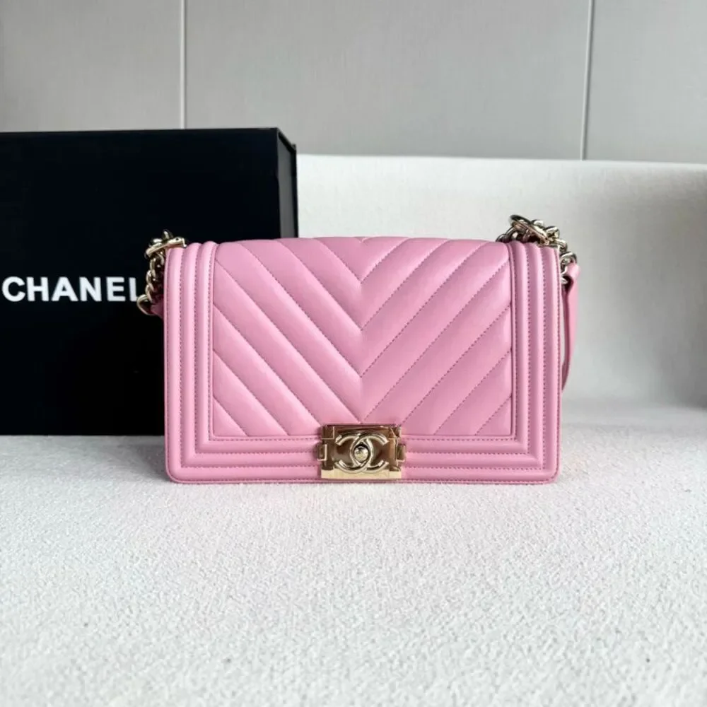 CHANEL brand color