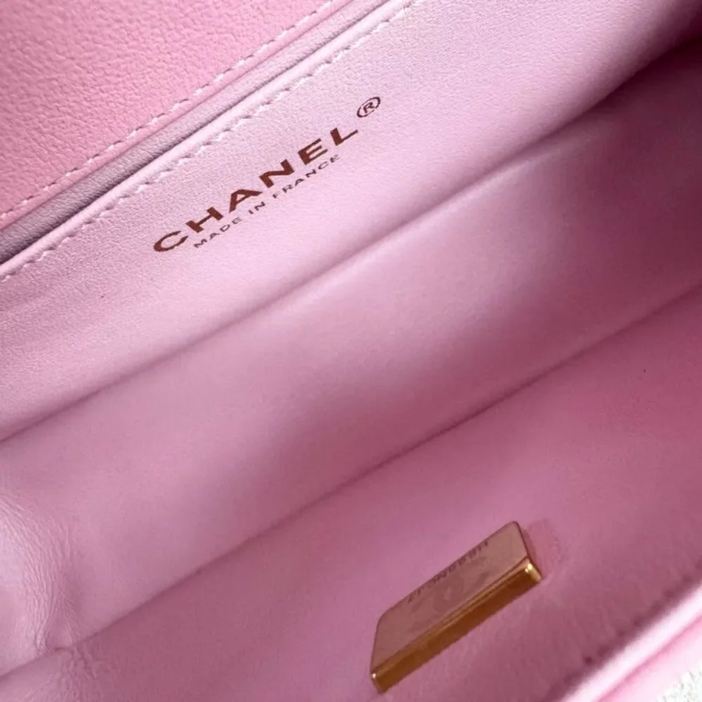 CHANEL brand color
