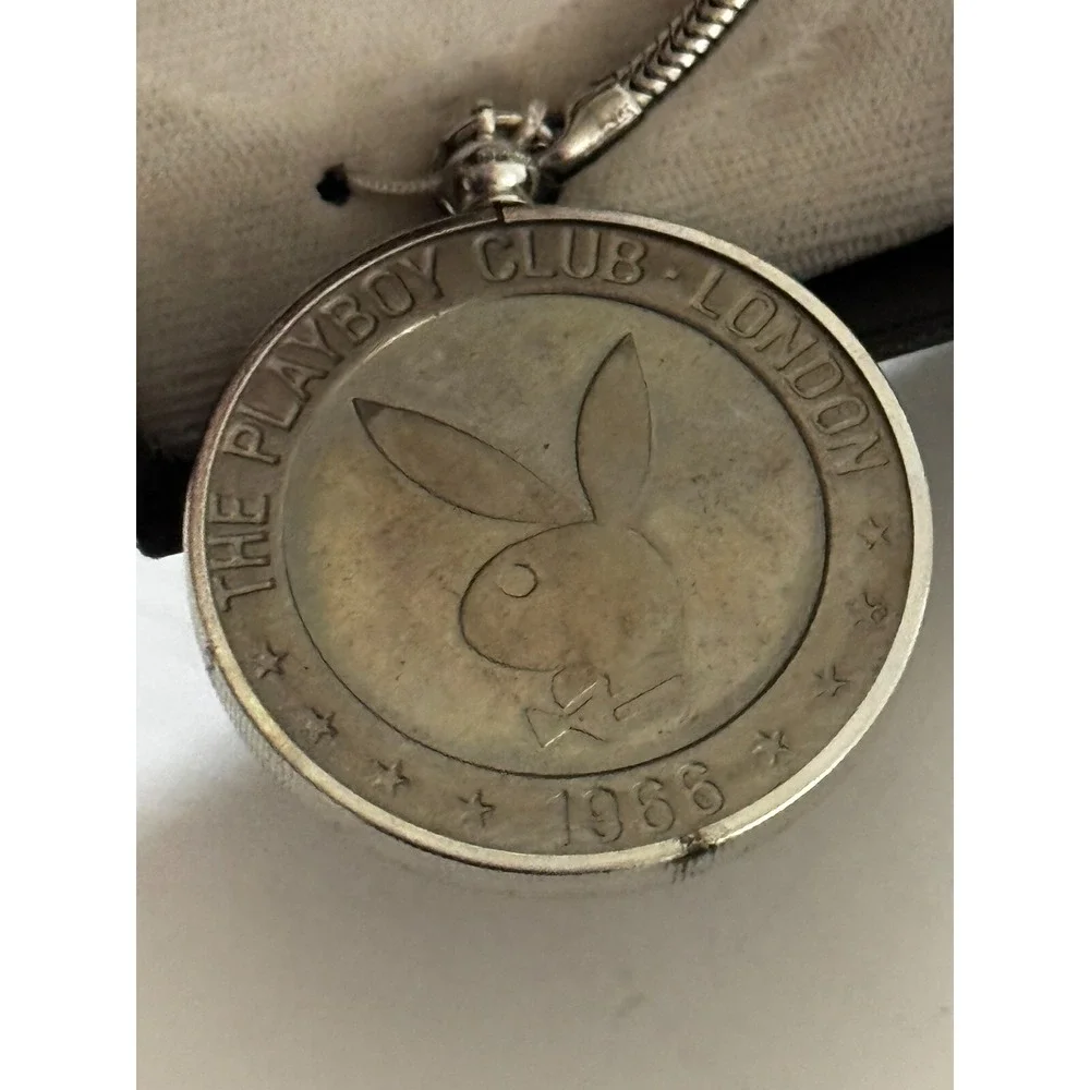 N/A vintage metal item