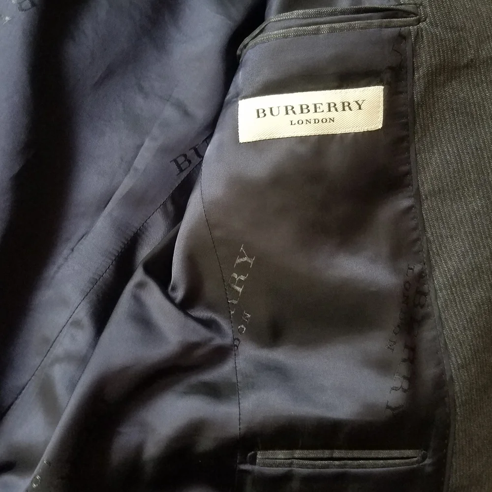 Burberry absolute excellent