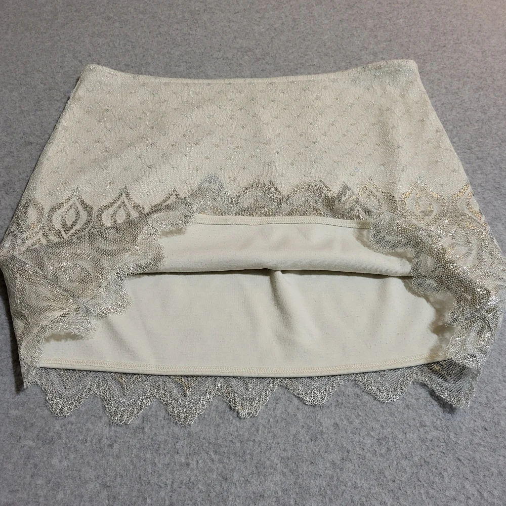 Free People please see