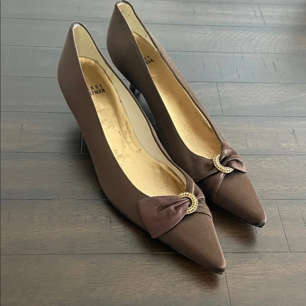Stuart Weitzman Brown Heels Gold Bow Accent Size 8