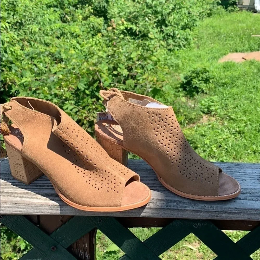 Toms Cork Heeled Open toe  Sz 9.5W New