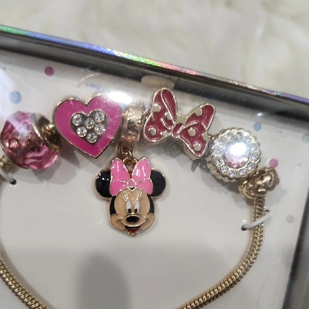 💕▪️Disney▪️ Minnie Mouse Charm Bracelet with Pink and Gold Accents