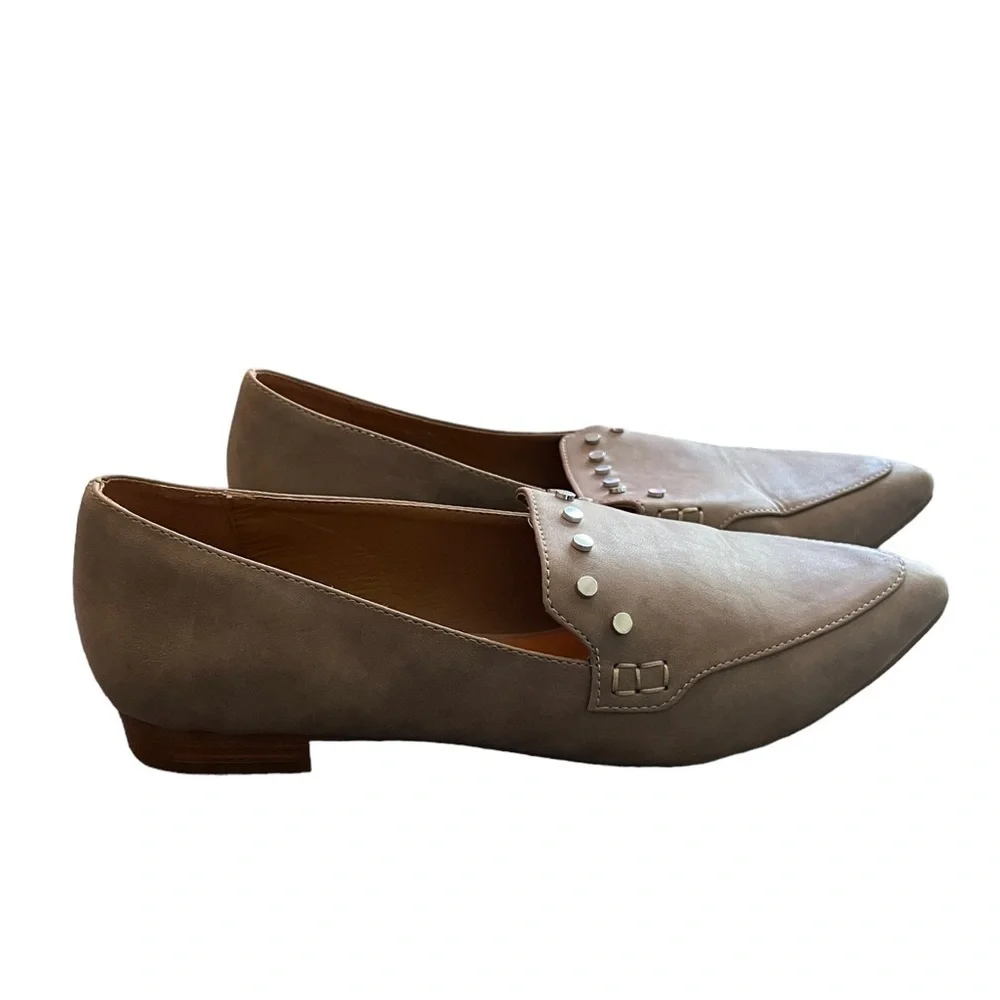 Report Donata Loafer Flats