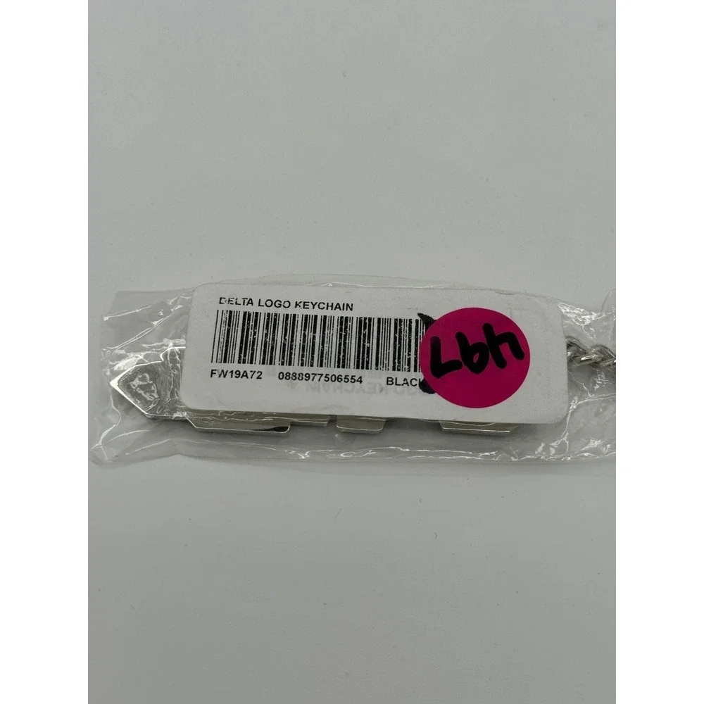 Supreme‎ Delta Logo Keychain