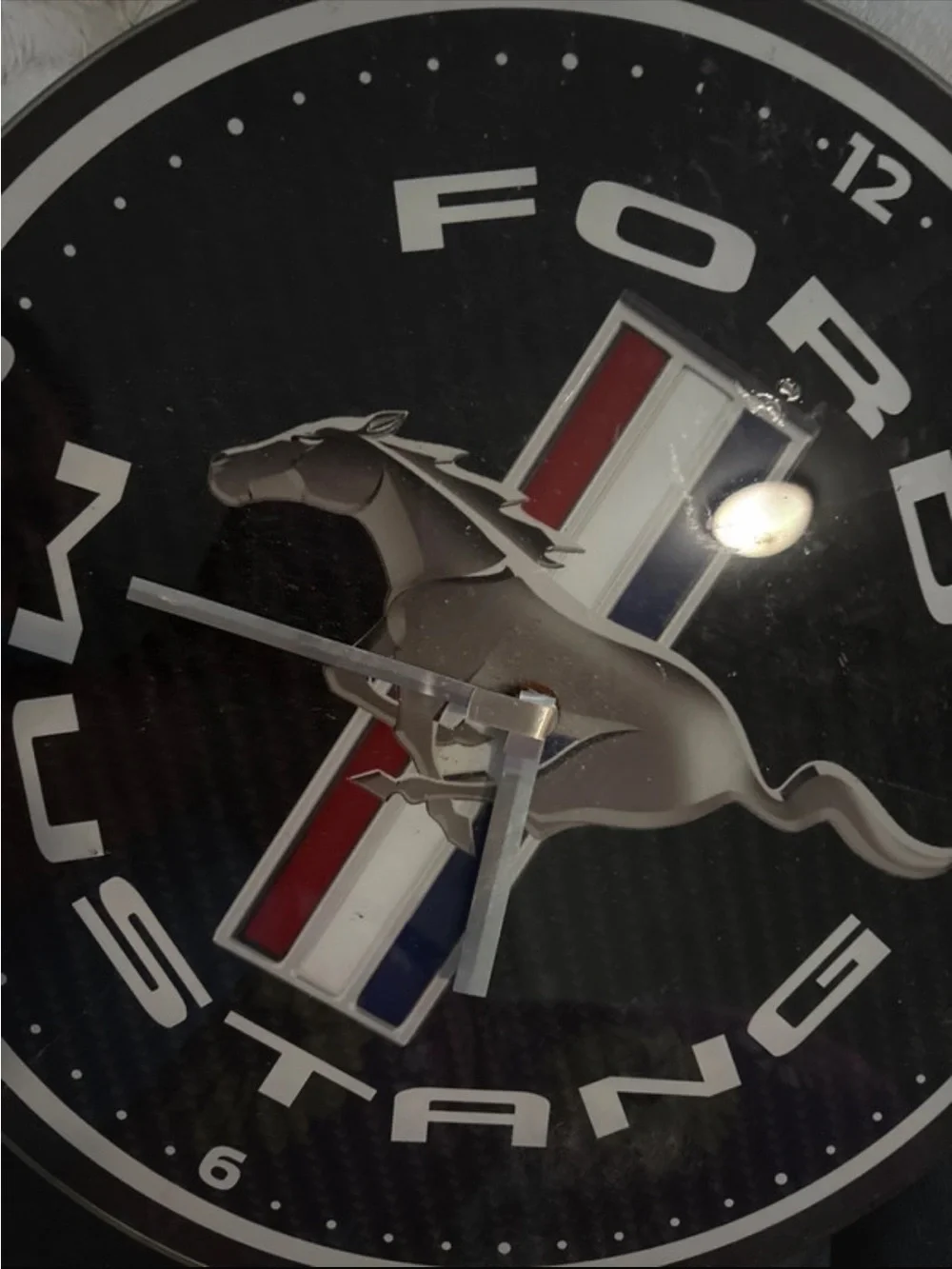 Ford Mustang Wall Clock  glass not working just decoration