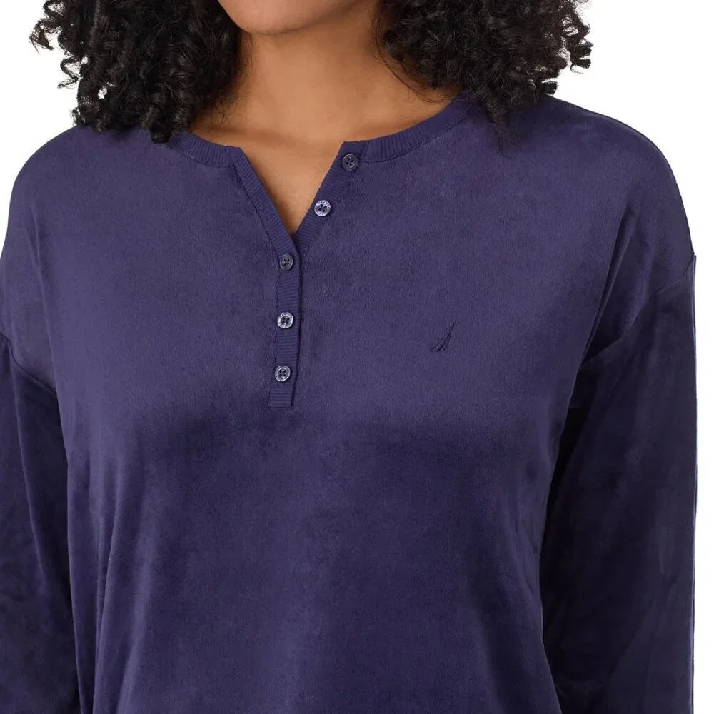 Nautica color blue