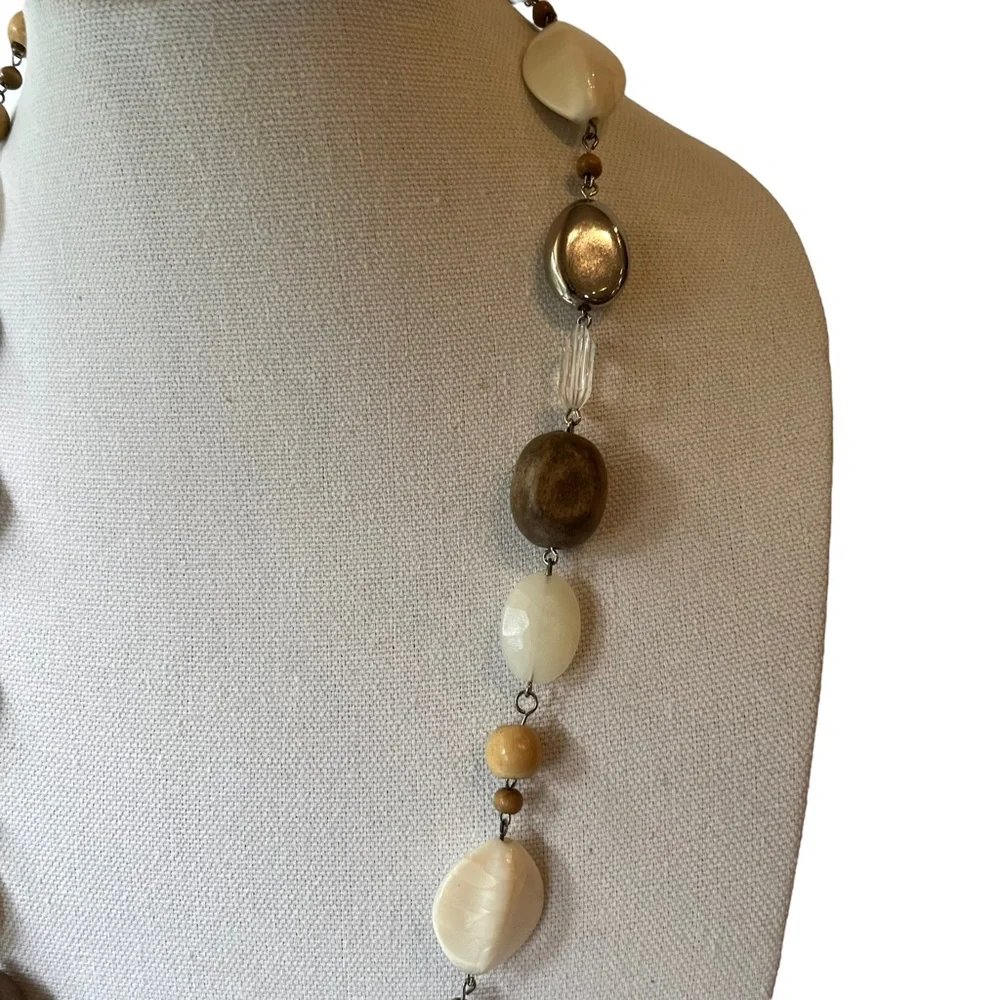 Neutral Tones Beaded Necklace