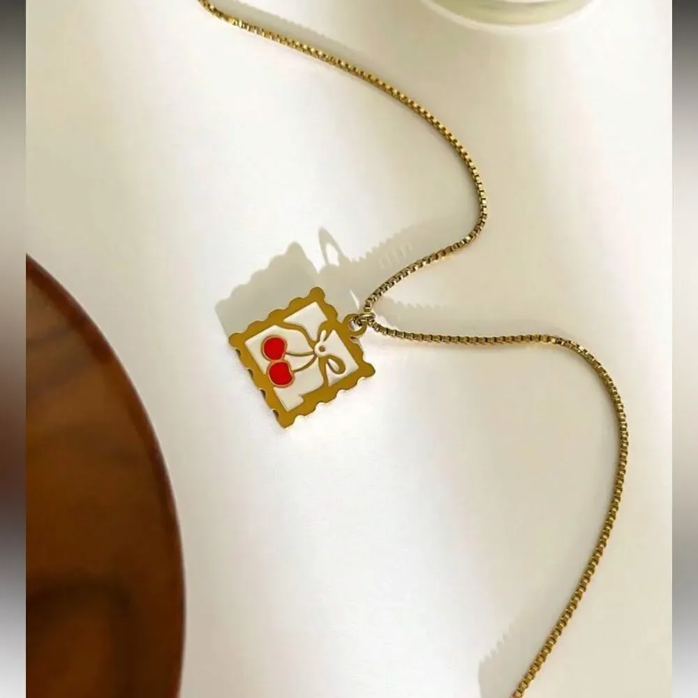 Cherry necklace A1314