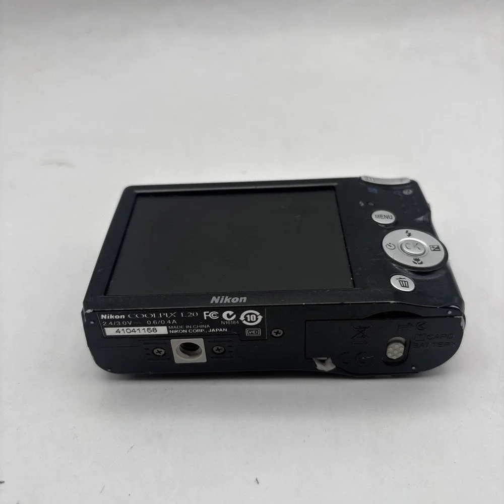 Nikon coolpix l20