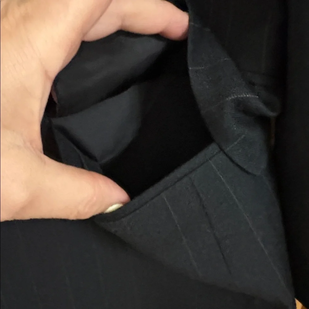 Hart Schaffner Marx sophisticated black