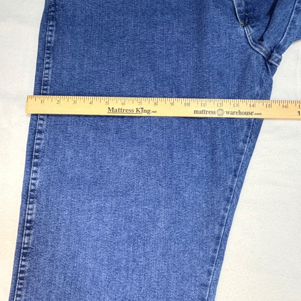 Wrangler Rugged Wear Jeans Mens 46x28 Blue Straight Leg Denim Pants