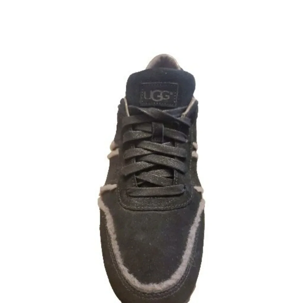 UGG trigo spill